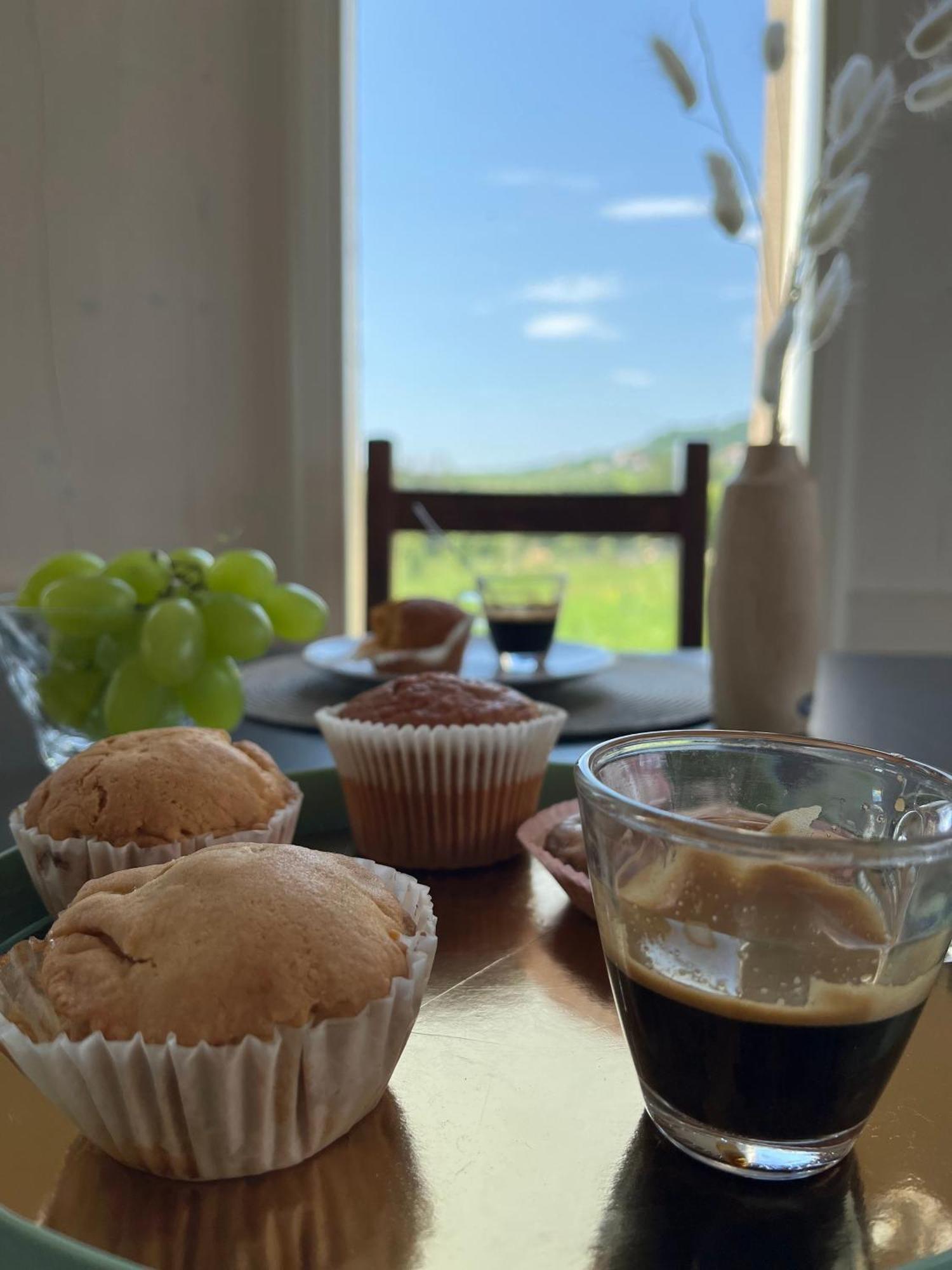 Agriturismo Qui E Ora بيفانيا الغرفة الصورة