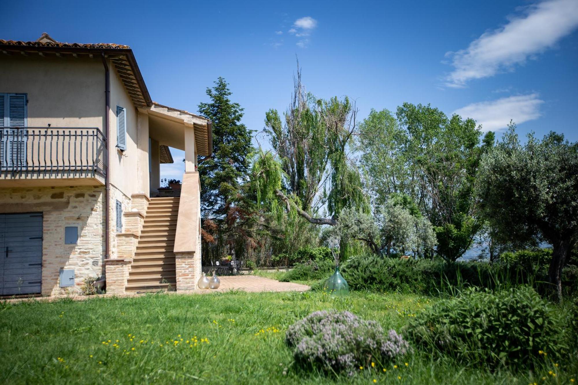 فيلا Agriturismo Qui E Ora بيفانيا المظهر الخارجي الصورة